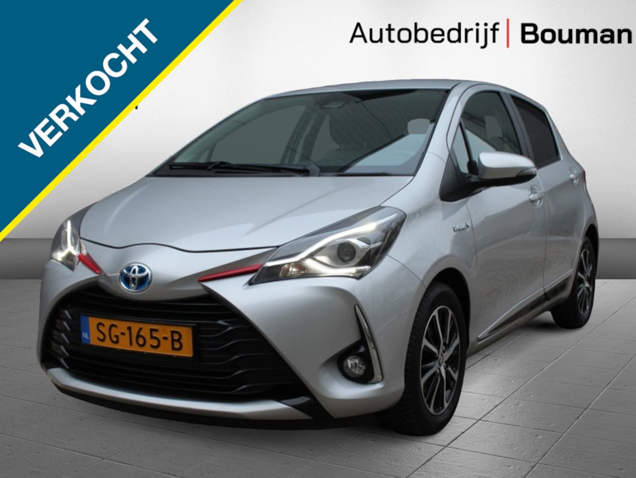 Toyota Yaris - 1.5 Hybrid Design Sport / Bluetooth / LDA / RSA - AutoWereld.nl