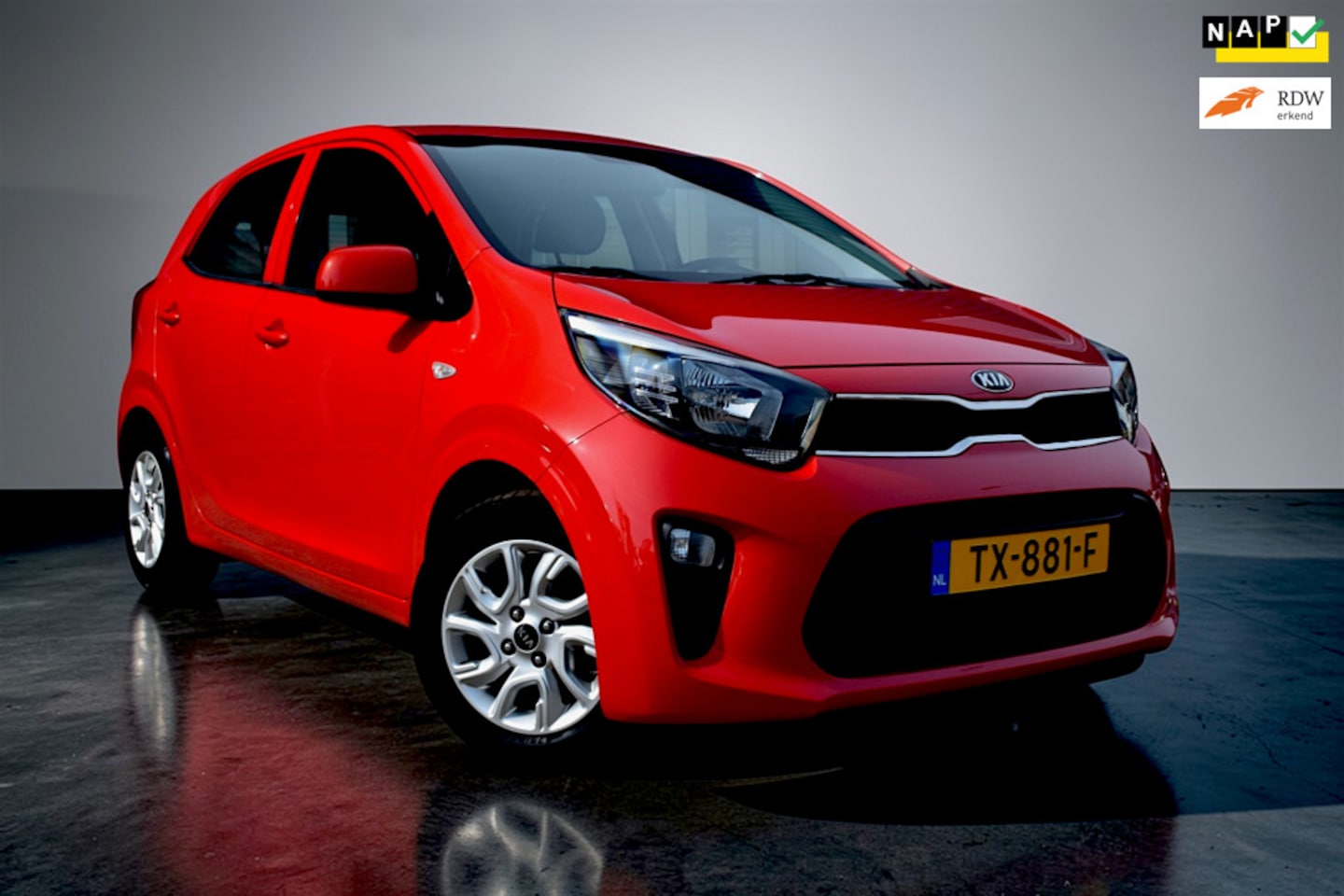Kia Picanto - 1.0 CVVT ComfortPlusLine Navigator 1.0 CVVT ComfortPlusLine Navigator, Parkeercamera, Airco, Apple car play, Full map navigat - AutoWereld.nl