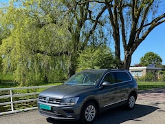 Volkswagen Tiguan - 2.0 TSI 4Motion Highline Business R 180PK Trekvermogen 2500KG