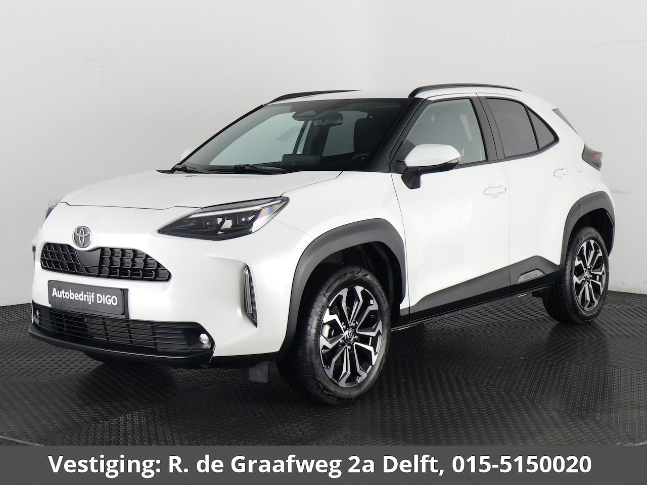Toyota Yaris Cross - 1.5 Hybrid 115 Dynamic | Stoel & Stuur verwarming | Draadloze telefoonlader | Adaptieve Cr - AutoWereld.nl