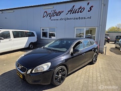 Volvo V60 - 2.0T Kinetic