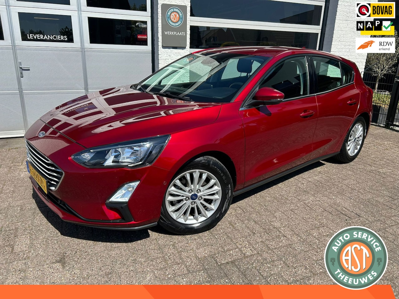 Ford Focus - 1.0 EcoBoost Titanium Business CAMERA|SYNC|PDC|CLIMATE - AutoWereld.nl