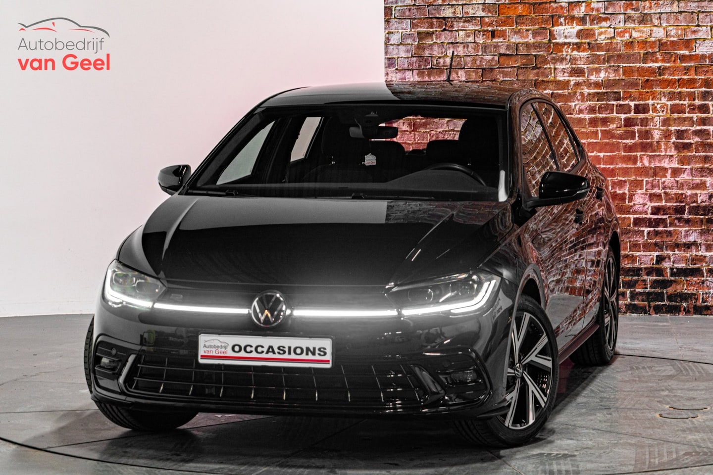 Volkswagen Polo - 1.0 TSI R-Line | Panoramadak | Adaptive Cruise Control | Matrix/IQ Light | Apple Carplay - AutoWereld.nl