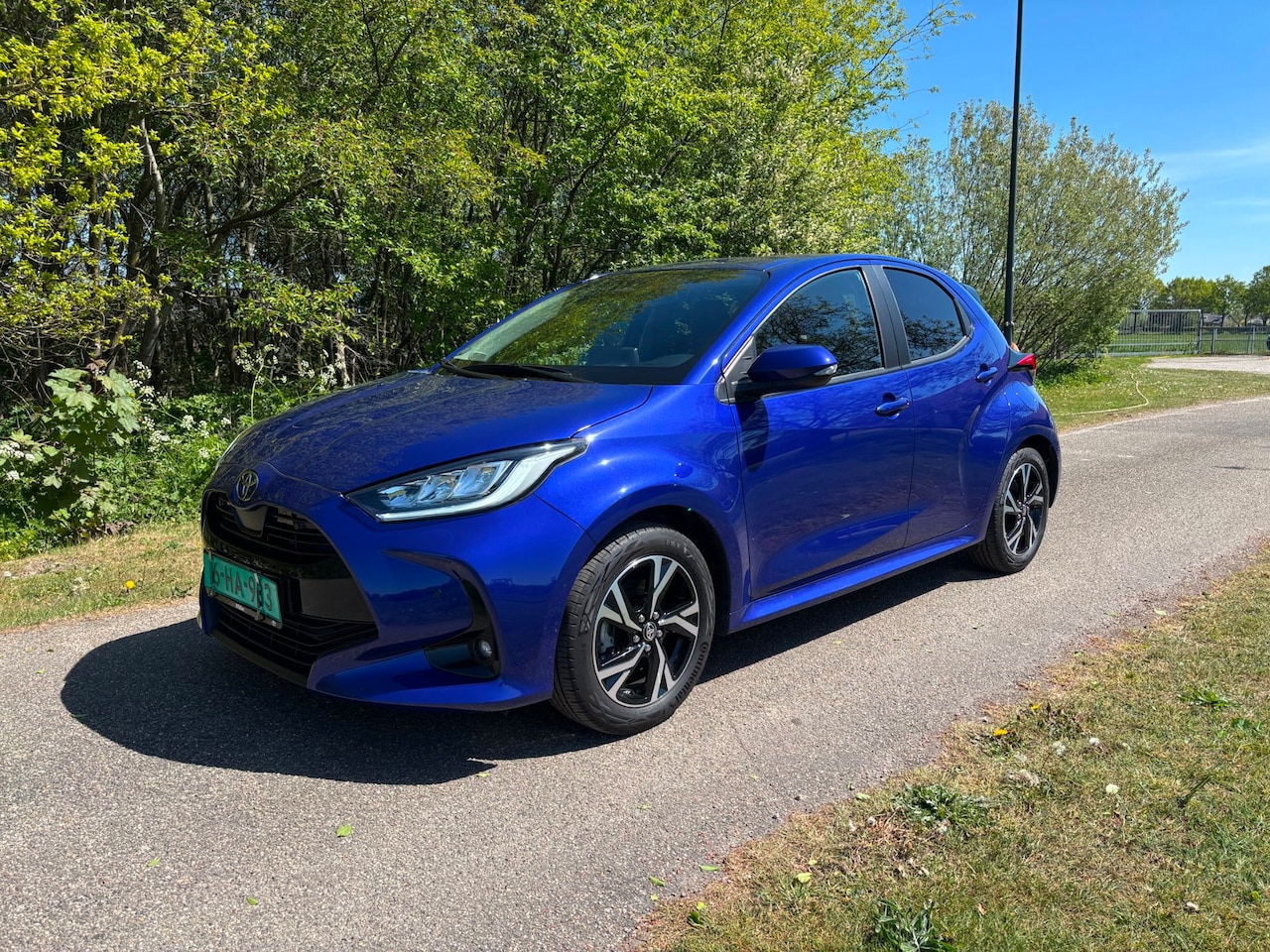 Toyota Yaris - 1.5 Hybrid 115 Business Plus Keyless apple carplay 9000km - AutoWereld.nl