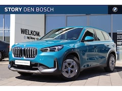 BMW iX1 - xDrive30 / Sportstoelen / Comfort Access / Adaptieve LED / Head-Up / Harman-Kardon / Parki