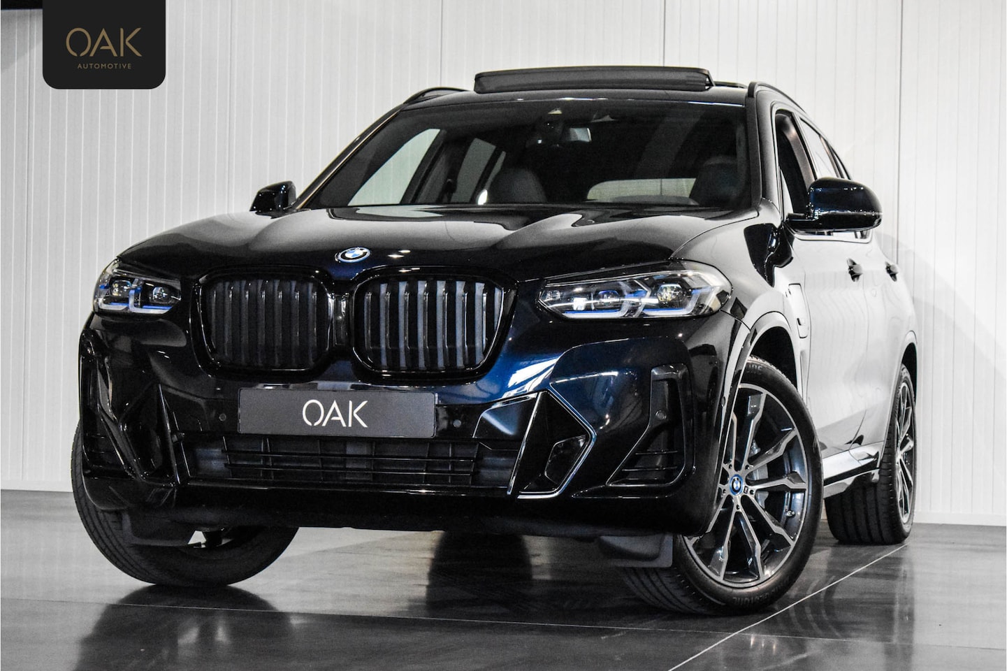 BMW X3 - xDrive30e | M-Sport | Live Cockpit | Panorama | M-Stoelen | Memory | Head-Up | Trekhaak | - AutoWereld.nl