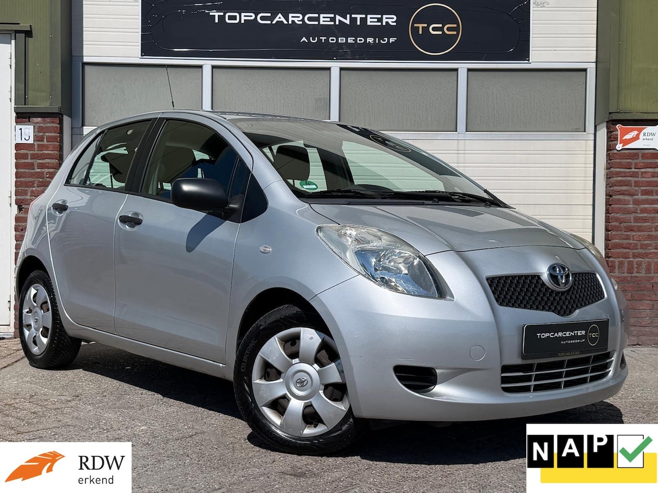 Toyota Yaris - 1.3 VVTi Executive/AIRCO/5DRS/APK/NAP - AutoWereld.nl