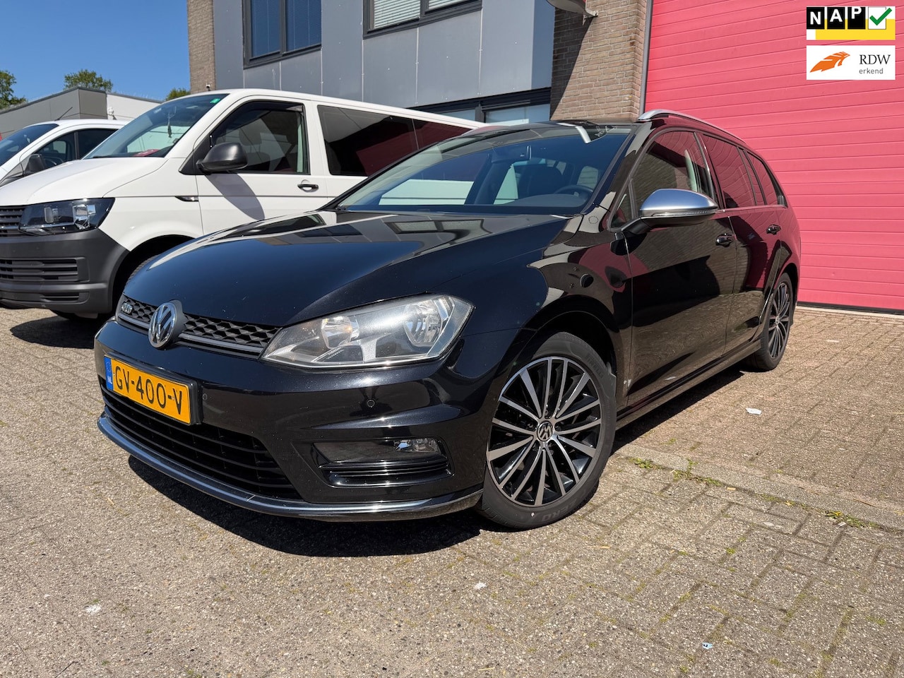 Volkswagen Golf Variant - 1.6 TDI Business Edition R 1.6 TDI Business Edition R, Half leder - AutoWereld.nl