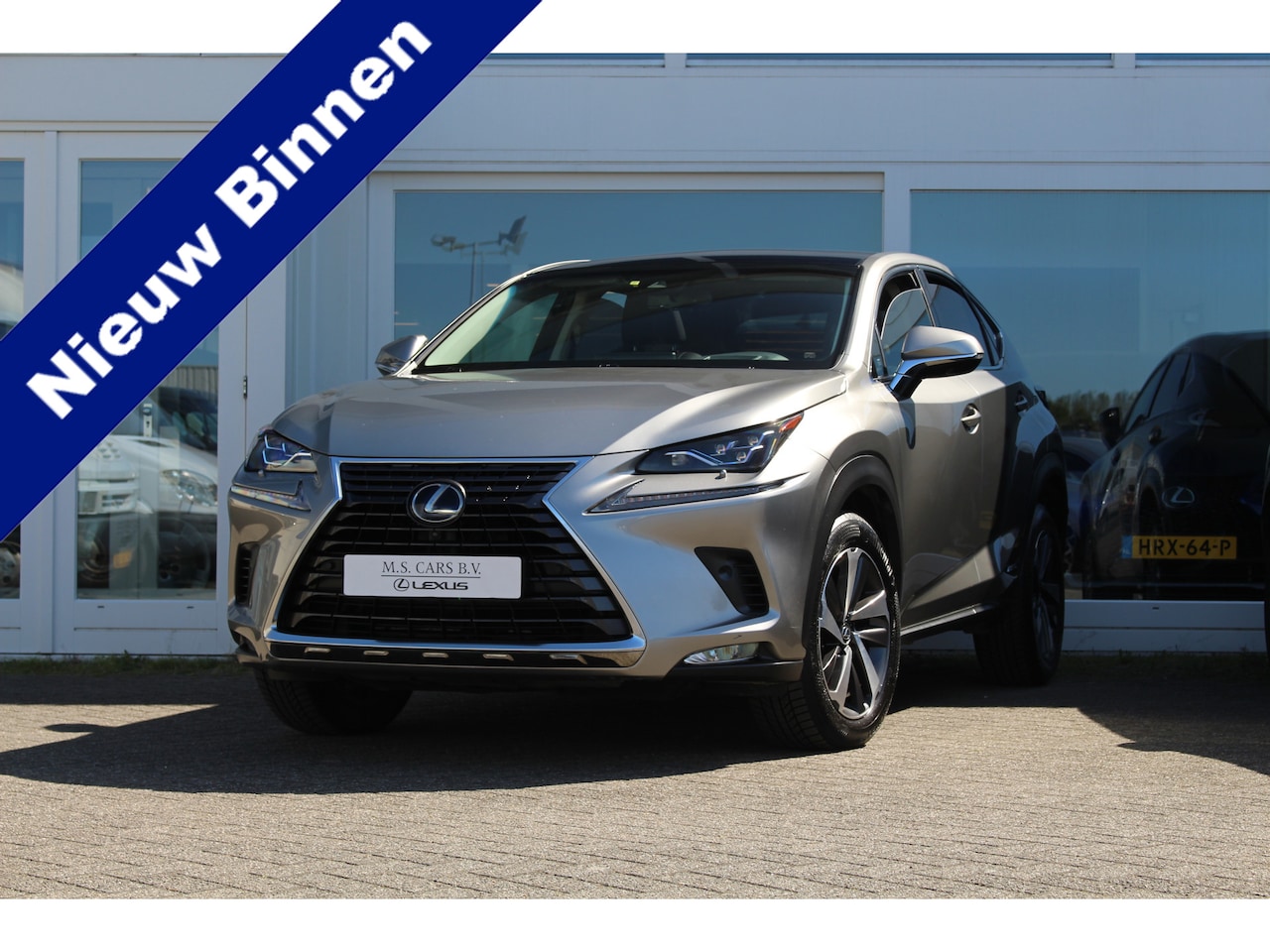 Lexus NX - 300h Hybrid AWD President Line I Mark Lev. I Facelift I Applecarplay - AutoWereld.nl