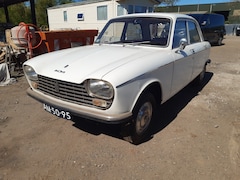 Peugeot 204 - Sedan Schuurvondst
