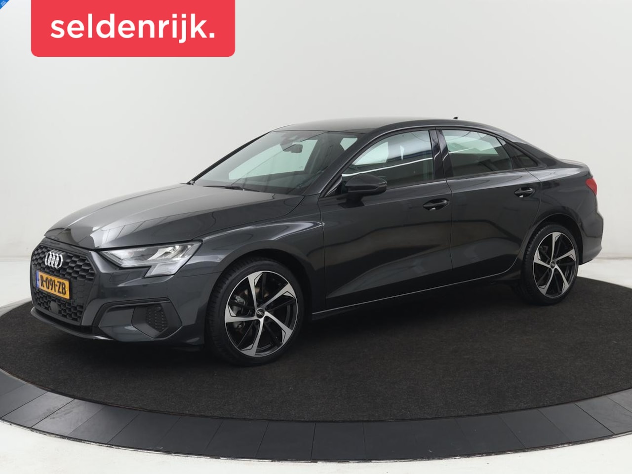 Audi A3 - 30 TFSI Pro Line | Carplay | Full LED | Climate control | Virtual Cockpit | Parkeerhulp | - AutoWereld.nl