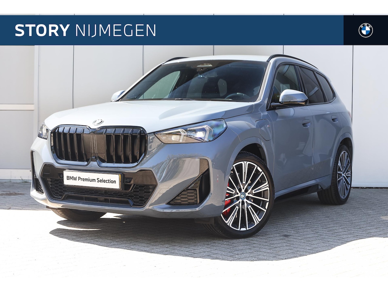 BMW X1 - xDrive25e M Sport Automaat / Trekhaak / Sportstoelen / Comfort Access / Harman-Kardon / He - AutoWereld.nl