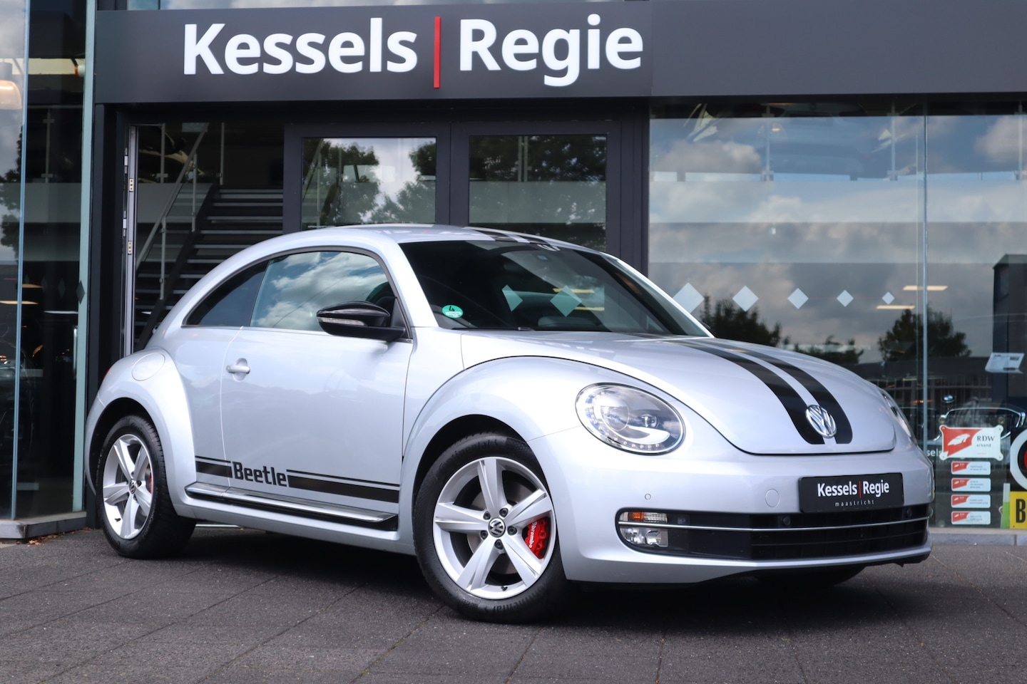 Volkswagen Beetle - 1.4 TSI Sport Nieuwstaat! | keyless | Xenon | Sensoren | Navi - AutoWereld.nl