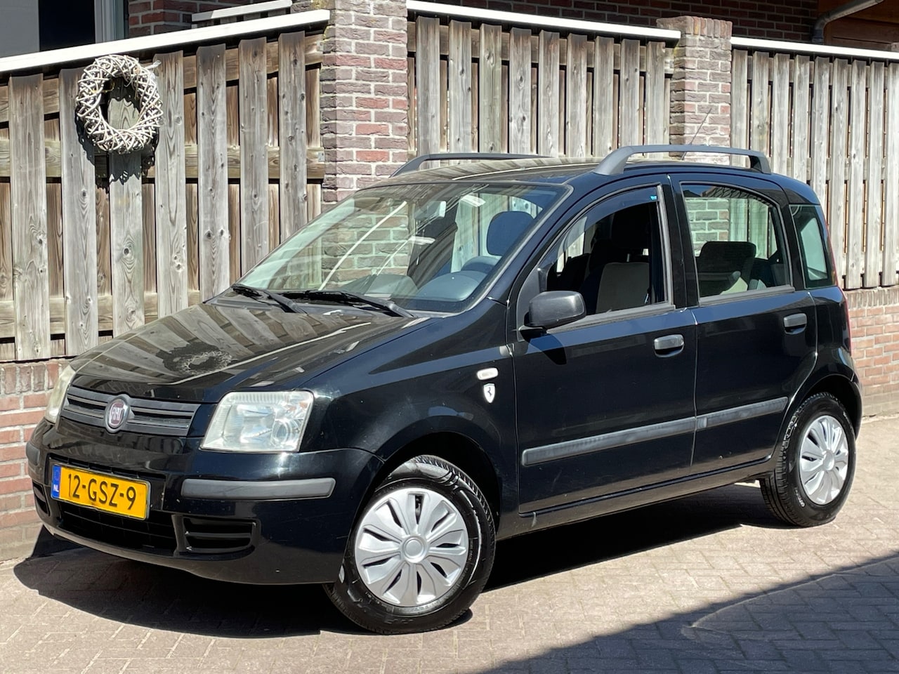 Fiat Panda - 1.2 Edizione Cool AIRCO, zwart, APK 11-2026! 5-Deurs - AutoWereld.nl