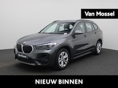 BMW X1 - xDrive25e Executive | ACHTERUITRIJCAMERA | NAVIGATIE | HEAD UP DISPLAY | CLIMATE CONTROL |