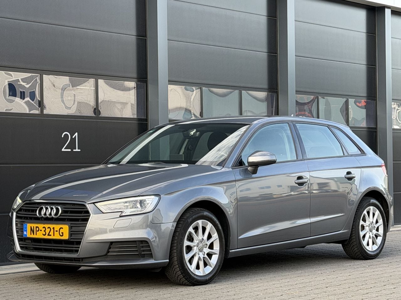 Audi A3 - 1.6 TDI Navi Clima Xenon EURO-6 - AutoWereld.nl