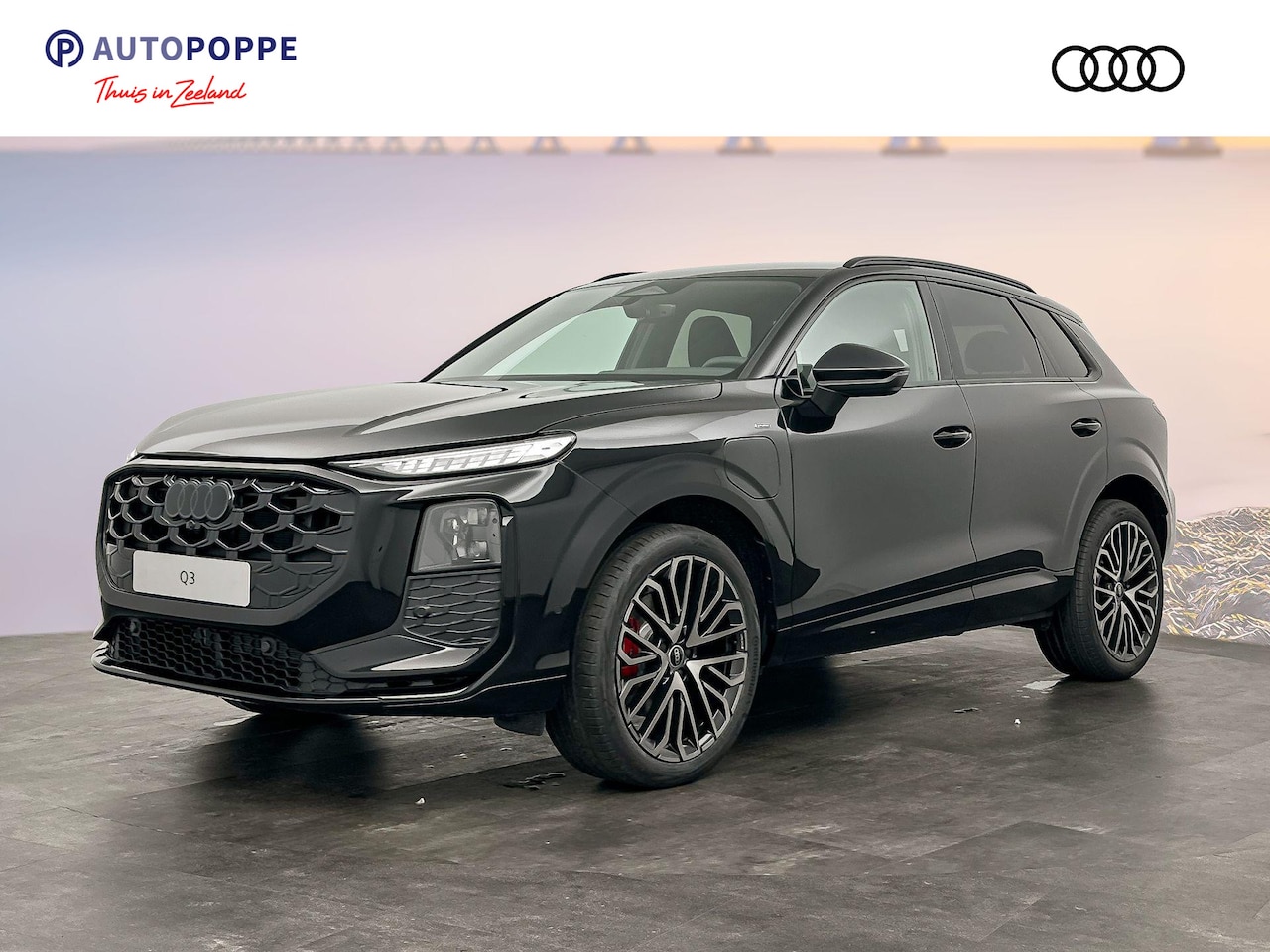 Audi Q3 - S edition e-hybrid 200 kW / 272 PK SUV 6 versn. S- - AutoWereld.nl