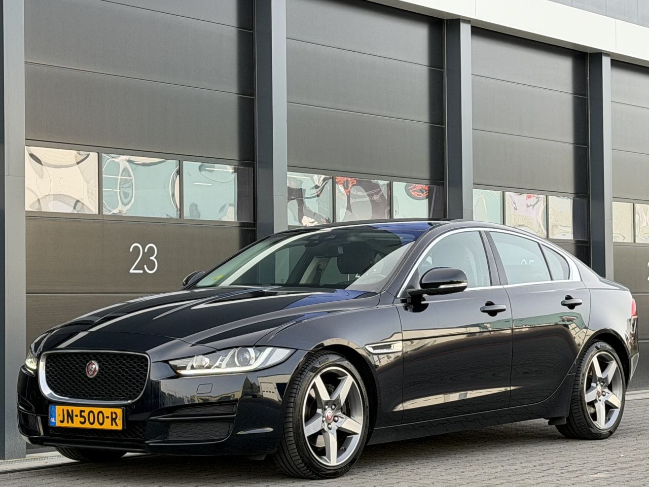 Jaguar XE - 2.0 D Portolio Camera Leer Clima EURO-6 - AutoWereld.nl