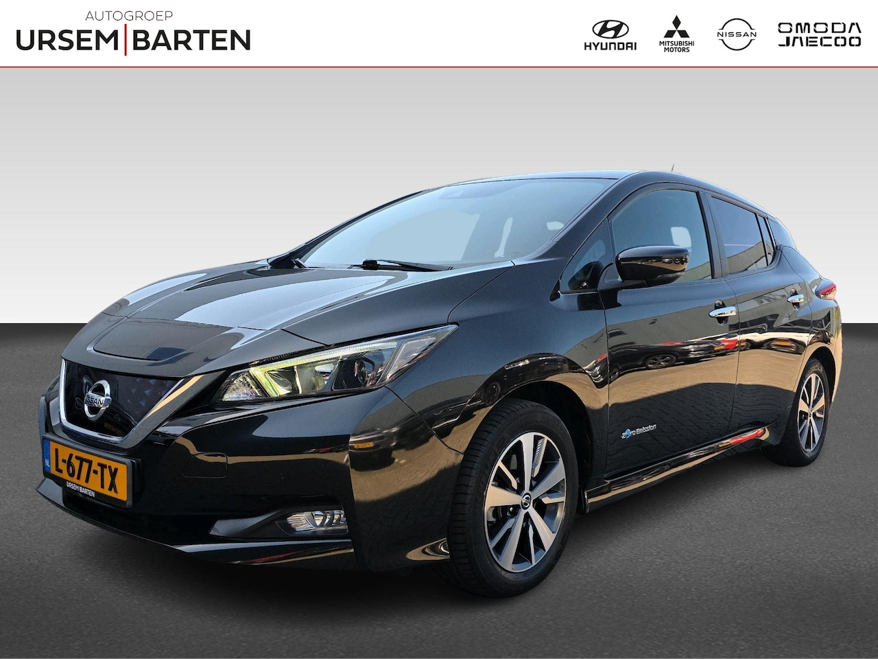 Nissan LEAF - Acenta 40 kWh | Automaat | Adaptive Cruisecontrol | Achteruitrijcamera | Navigatie | 270 K - AutoWereld.nl