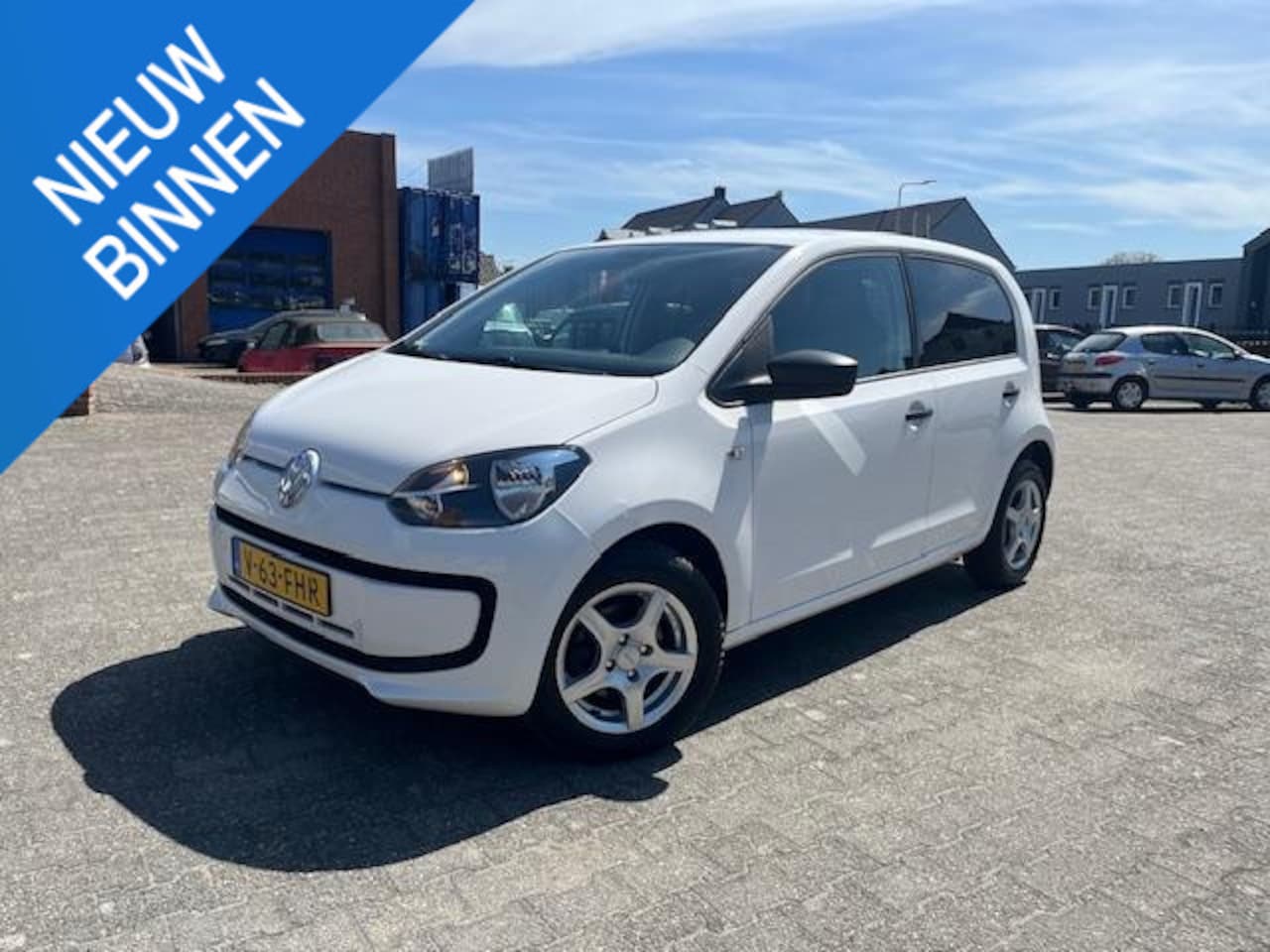 Volkswagen Up! - 1.0 load up! airco rijklaar apk tot 5-2027 - AutoWereld.nl