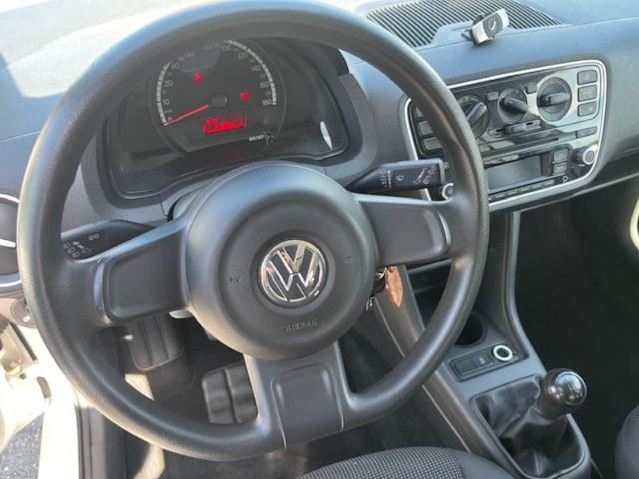 Volkswagen Up! - 1.0 load up! airco rijklaar apk tot 5-2027