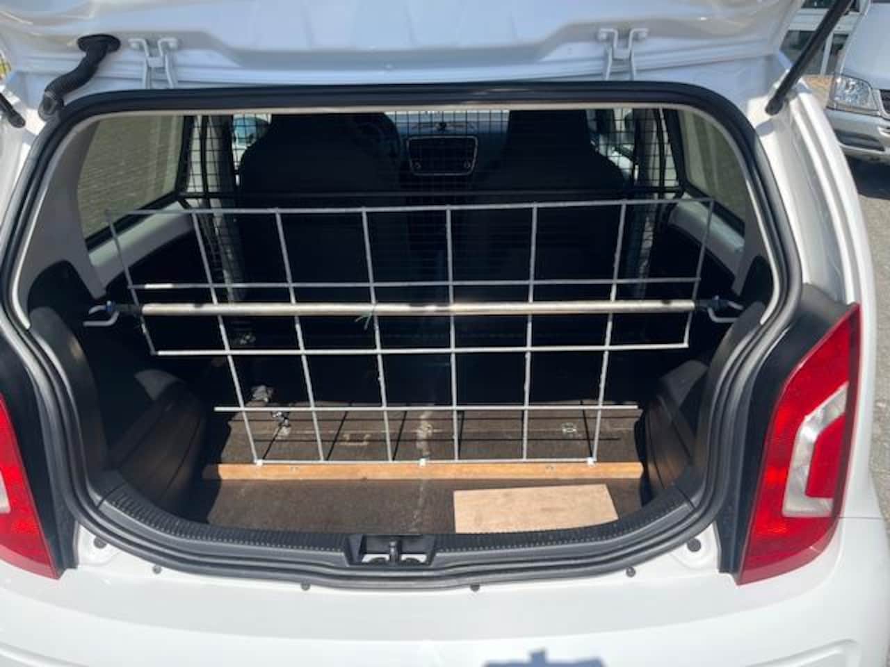 Volkswagen Up! - 1.0 load up! airco rijklaar apk tot 5-2027