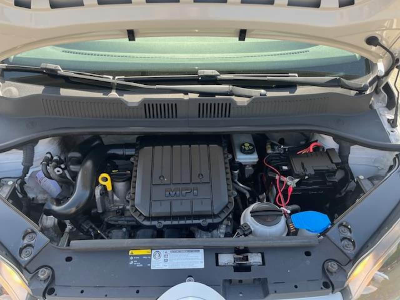 Volkswagen Up! - 1.0 load up! airco rijklaar apk tot 5-2027