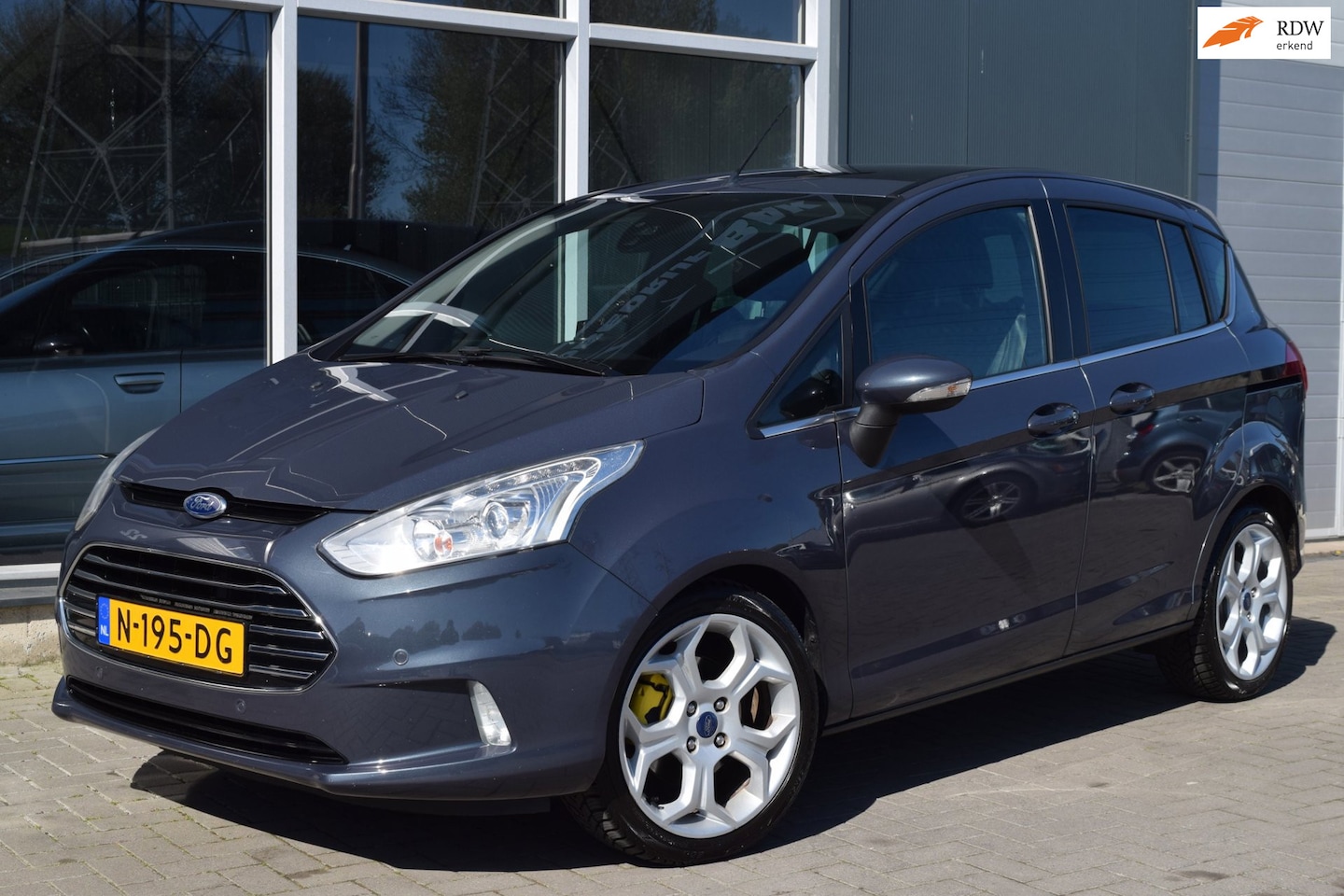 Ford B-Max - 1.6 TI-VCT Titanium | Automaat | Pano | Leder | APK 4-2027 ! - AutoWereld.nl