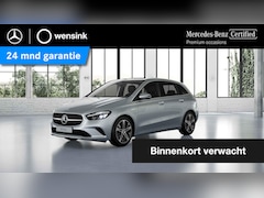 Mercedes-Benz B-klasse - 180 Luxury Line | Trekhaak | Panoramadak | Widescreen | Stoelverwarming | Achteruitrijcame