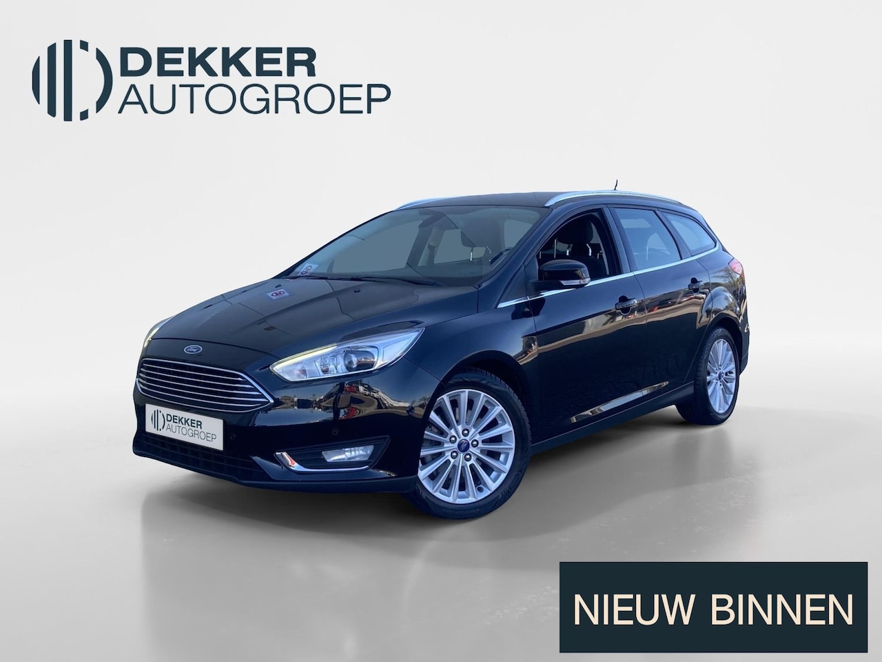 Ford Focus - Titanium 1.5 Ecoboost 150 pk Navigatie groot scherm - Active Park Assist - Xenon verlichti - AutoWereld.nl