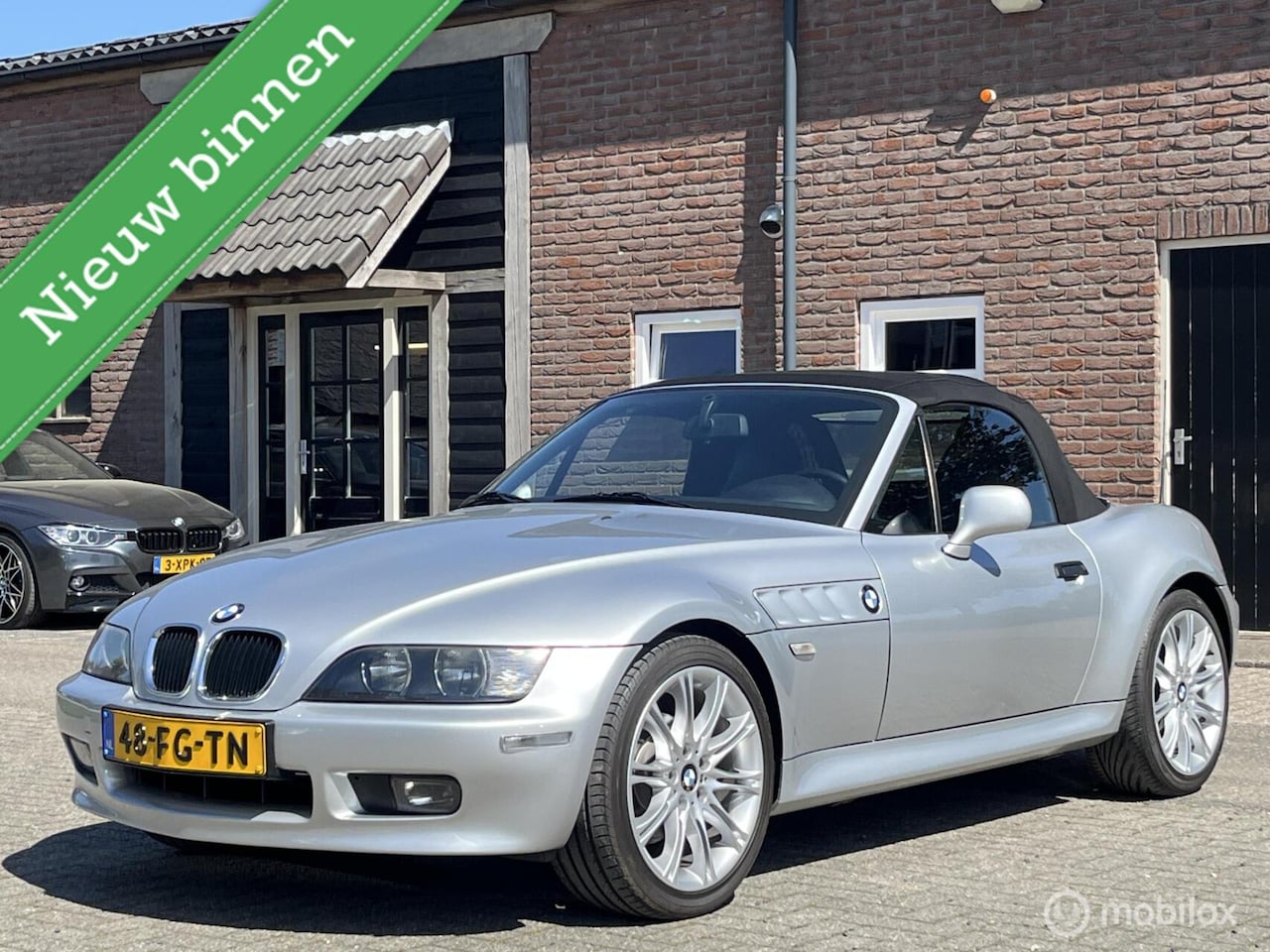 BMW Z3 Roadster - 1.9 S Leder Airco Rolbeugels Nieuwstaat - AutoWereld.nl