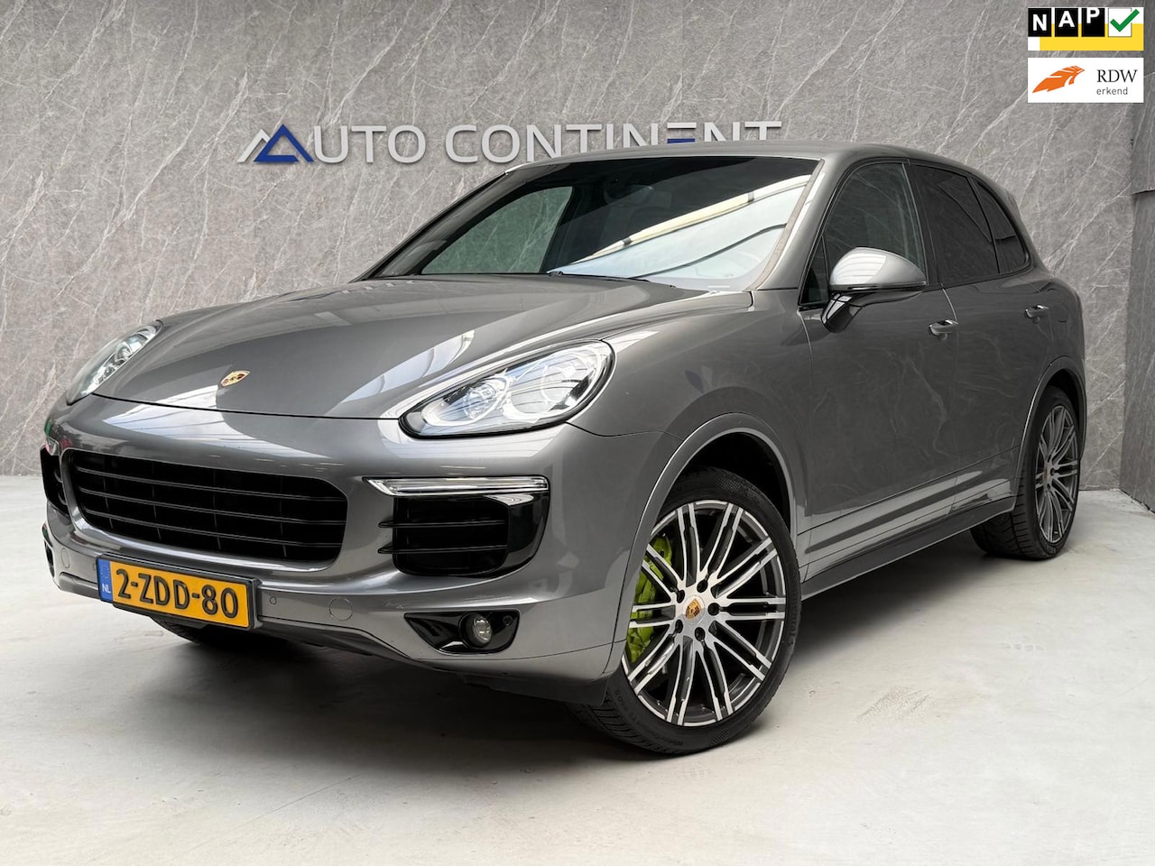 Porsche Cayenne - 3.0 S E-Hybrid / NAP / Goed Onderhouden - AutoWereld.nl