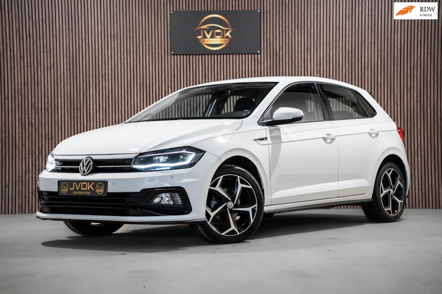 Volkswagen Polo - 1.0 TSI R-Line DSG LED CRUISE PDC 2020 - AutoWereld.nl
