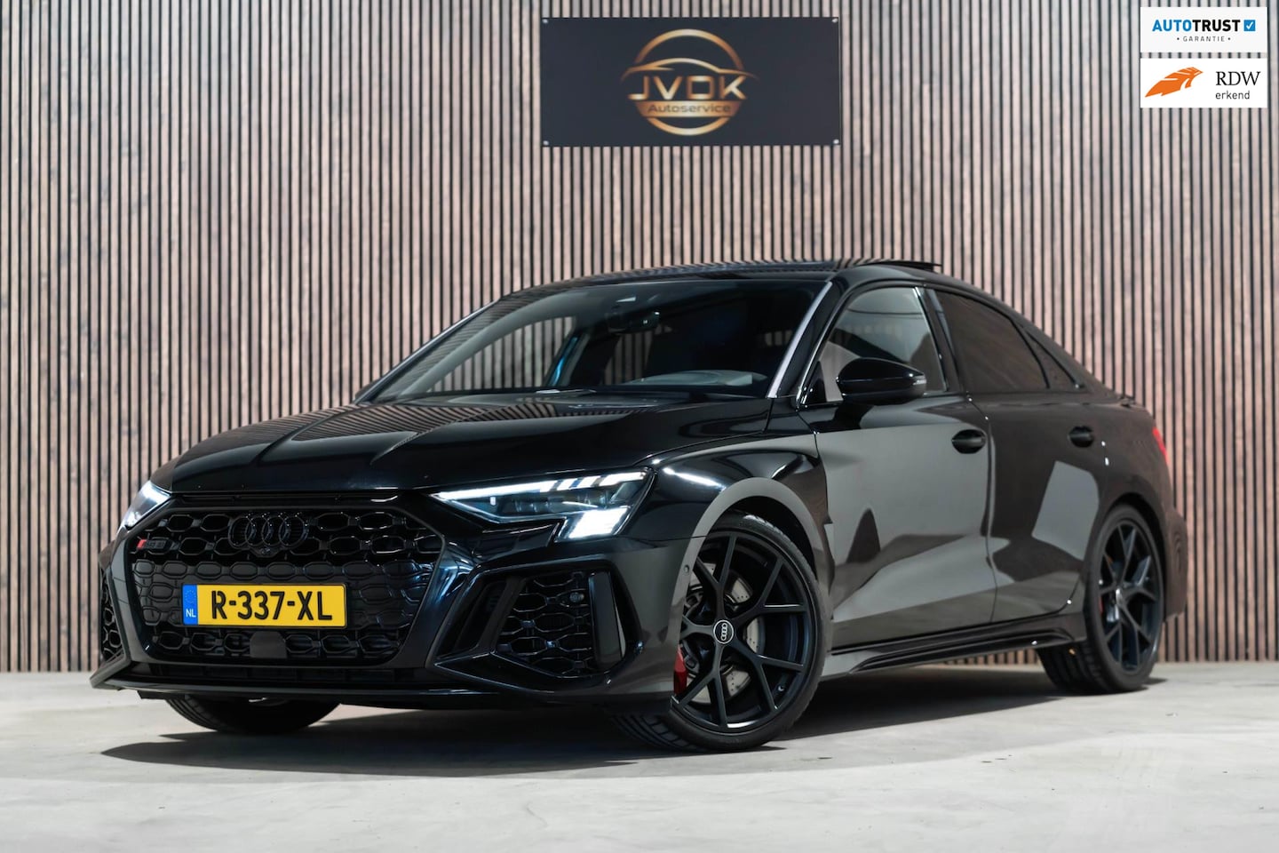 Audi A3 Limousine - 2.5 TFSI RS 3 quattro 2.5 TFSI RS 3 quattro PANO LED VOL - AutoWereld.nl