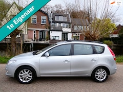 Hyundai i30 CW - 1.6i Dynamic 127pk Automaat 1e eig. Clima Trekhaak 1200kg