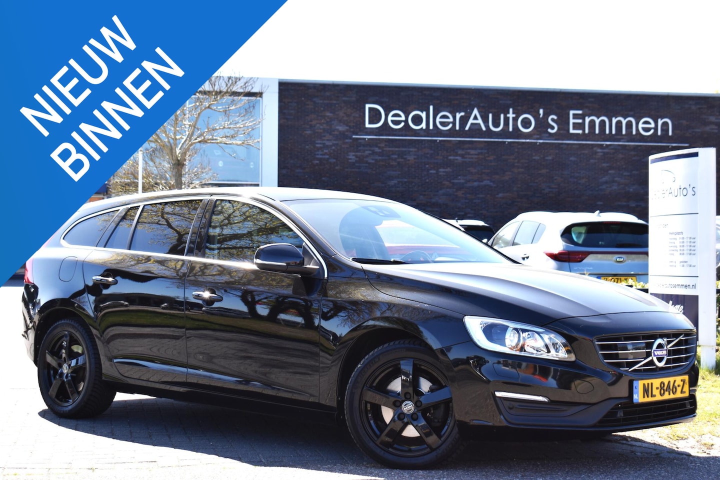 Volvo V60 - 2.0 T4 190PK ECC LMV XENON NAVI CRUISE - AutoWereld.nl