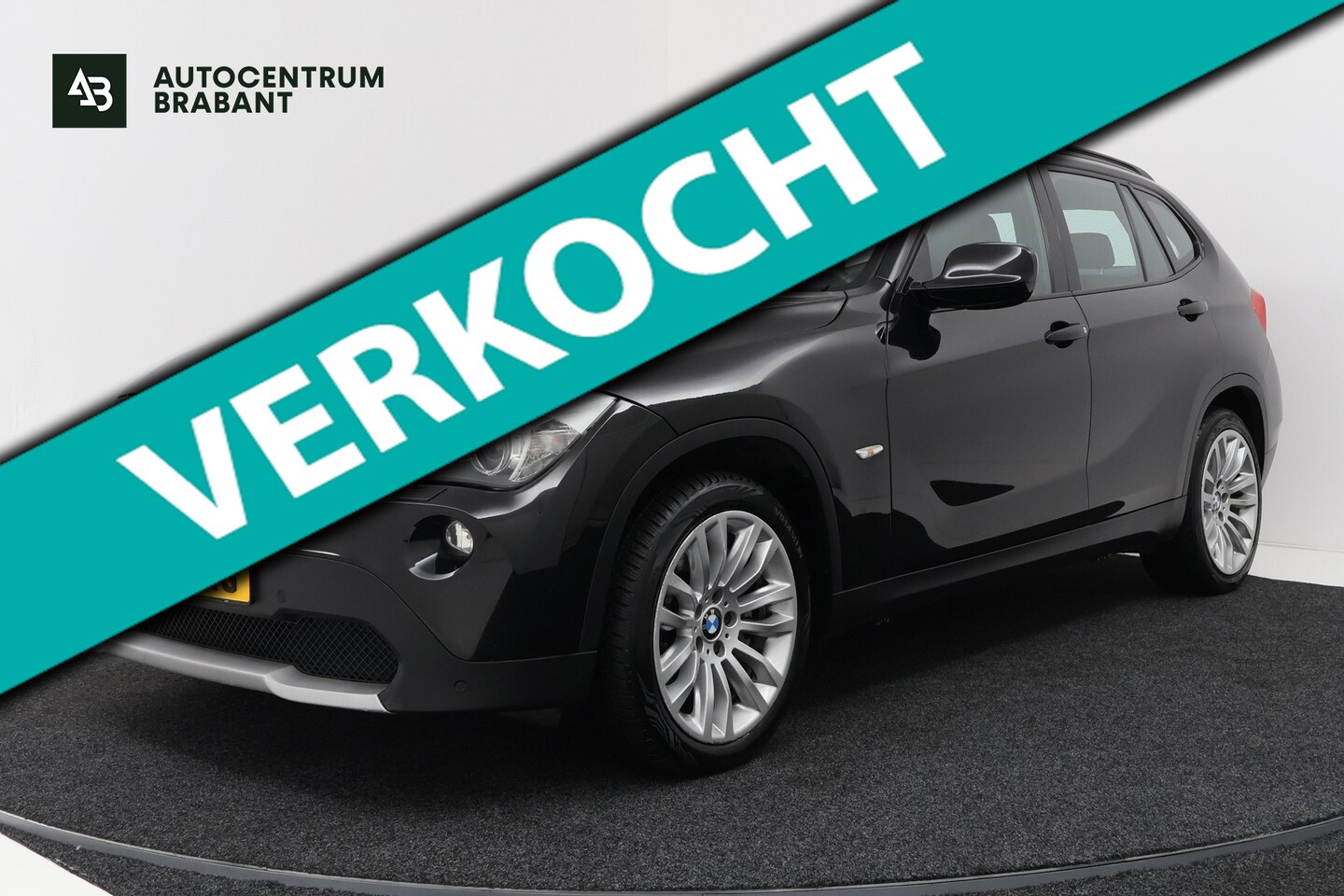 BMW X1 - XDrive28i Executive (PANORAMADAK, STOELVERWARMING, PARKEERSENSOREN, SPORTSTOELEN, XENON) - AutoWereld.nl
