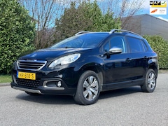 Peugeot 2008 - 1.2 PureTech Style Navigatie*Pano*Cruise*NAP*Clima*LM velgen*Parkeersensoren