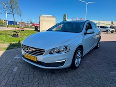 Volvo V60 - 2.4 D6 HYBRIDE/DIESEL