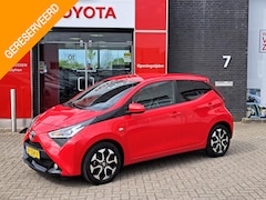 Toyota Aygo X - X-FIRST 15"LM-VELGEN PRIVACY-GLASS CAMERA AIRCO LED APPLE/ANDROID