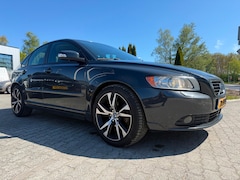 Volvo S40 - 2.0 Edition II