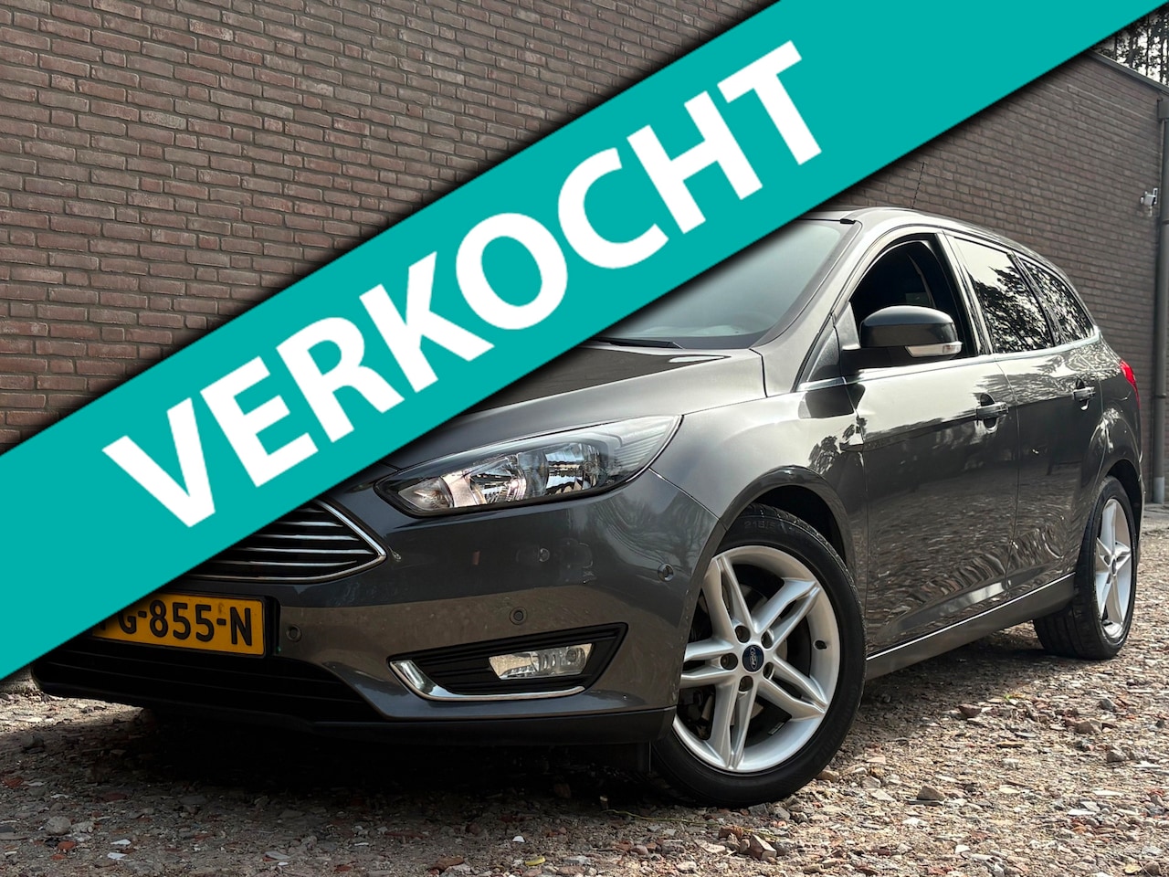 Ford Focus Wagon - 1.5 Titanium Edition | Automaat | Uniek Nette Auto - AutoWereld.nl