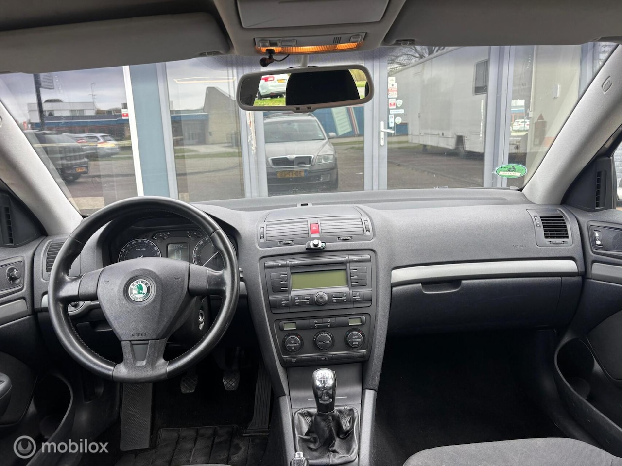 Skoda Octavia Combi - 2.0 FSI Ambiente 2.0 FSI Ambiente - AutoWereld.nl
