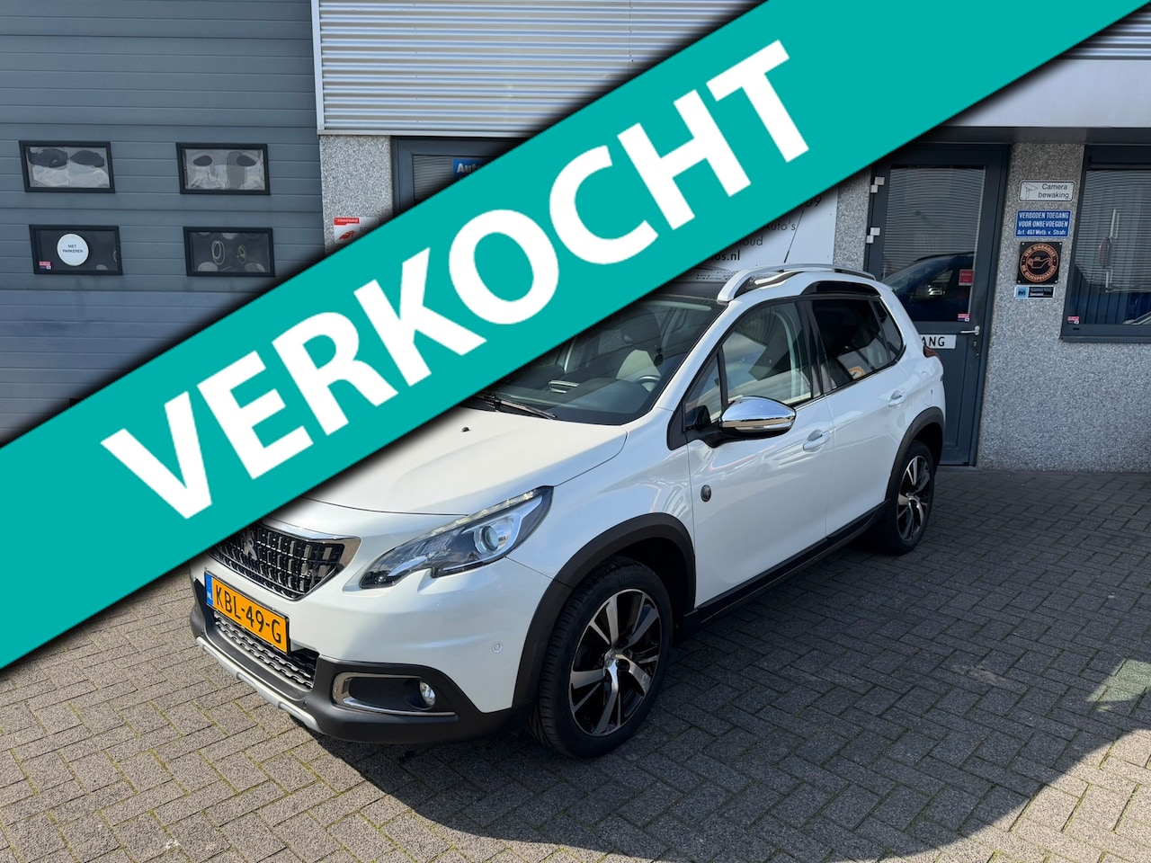 Peugeot 2008 - 1.2 PureTech Allure Crossway Automaat 54.000 KM Eerste Eigenaar !!!! - AutoWereld.nl