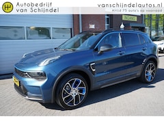 Lynk & Co 01 - 1.5 261PK MY23 SEPT 2023 ORIGINEEL NL DEALER OH ZWARTE HEMEL 360CAMERA PANORAMADAK FULL LE