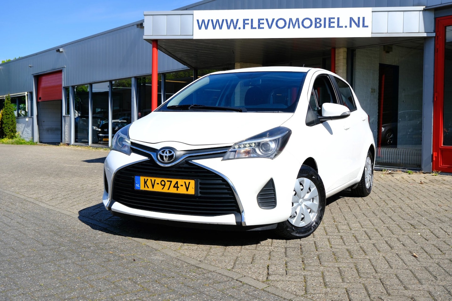 Toyota Yaris - 1.0 VVT-i Aspiration 5-drs Airco|Camera - AutoWereld.nl