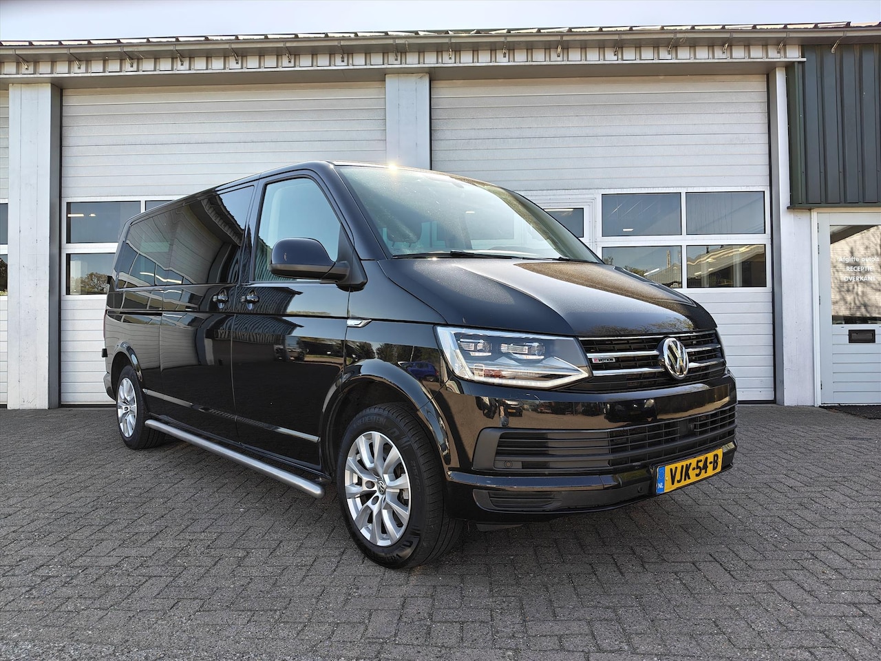 Volkswagen Transporter Kombi - AutoWereld.nl