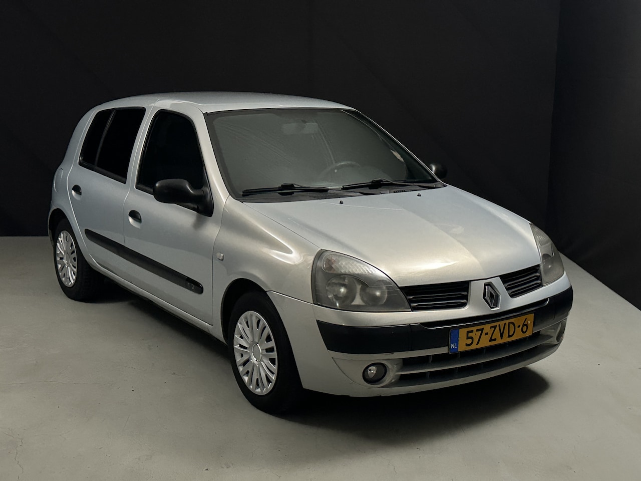 Renault Clio - 1.2 Authentique Basis 1.2 Authentique Basis *AC* - AutoWereld.nl