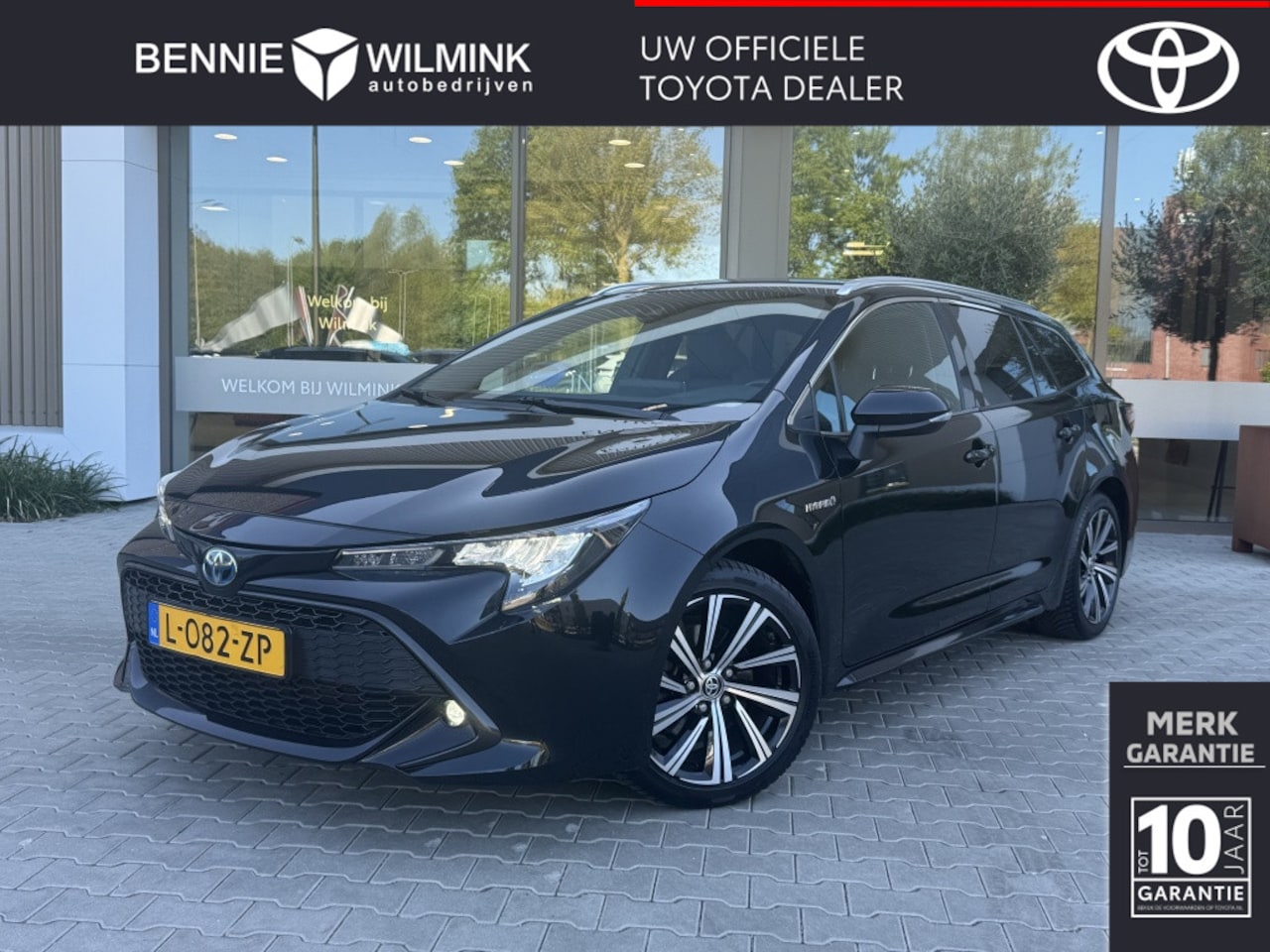 Toyota Corolla Touring Sports - 2.0 Hybrid | Trekhaak | All Seasons | Stoelverwarming - AutoWereld.nl