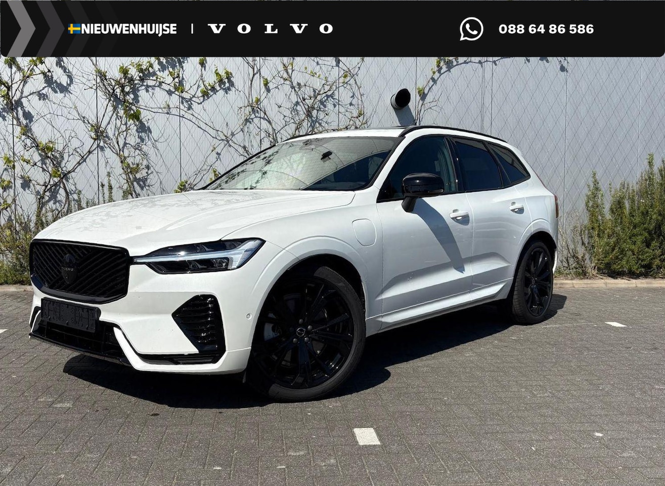 Volvo XC60 - 2.0 T6 Plug-in Hybrid AWD Plus Black Edition | PHEV | Luchtvering | Bowers Wilkins Audio | - AutoWereld.nl
